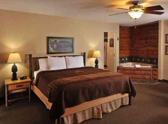 Boarders Inn & Suites By Cobblestone Hotels In Waukon Exterior foto